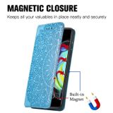 Peňaženkové kožené puzdro Blooming Mandala na Motorola Edge 20 - Modrá
