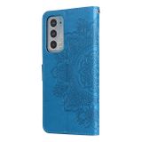 Peňaženkové kožené puzdro 7-petal na Motorola Edge 20 - Modrá