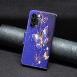 Peňaženkové kožené puzdro DRAWING na Samsung Galaxy A13 - Purple Butterfly