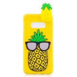 Gumený 3D kryt na Samsung Galaxy S10e - Big Pineapple