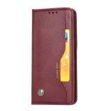 Peňaženkové kožené puzdro na iPhone 14 Pro - Wine Red