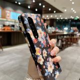 Plastový kryt Flower na Samsung Galaxy Z Fold4 - Ľalia