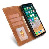 Peňaženkové kožené puzdro FANTASY na iPhone 14 Pro - Hnedá