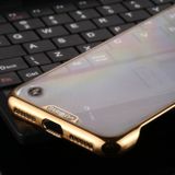 Plastový kryt na iPhone SE (2020) - Zlatý