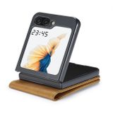 Peňaženkové kožené puzdro LC.IMRRKR Calf na Samsung Galaxy Z Flip 5 - Hnedá