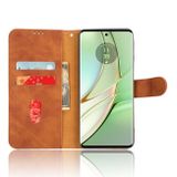 Peňaženkové kožené puzdro Magnetic Flip na Motorola Edge 40 - Hnedá