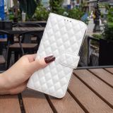Peňaženkové kožené puzdro Diamond na iPhone 15 Pro - Biela