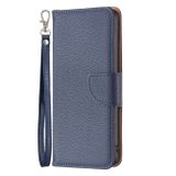 Peňaženkové kožené puzdro LITCHI na iPhone 15 Pro - Modrá
