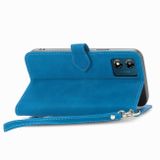 Peňaženkové kožené puzdro Embossed Flower na Moto E13 - Modrá